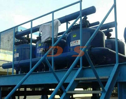 多介质过滤器安装现场