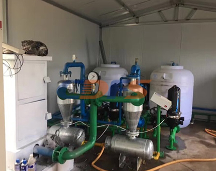 离心过滤器安装现场